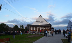 Na zdjęciu widoczna świetlica w Modryniu, widok z zewnątrz budynku