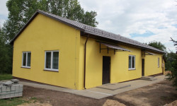 Świetlica w Oszczowie widok na budynek.