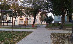 Na zdjęciu widoczny plac zabaw